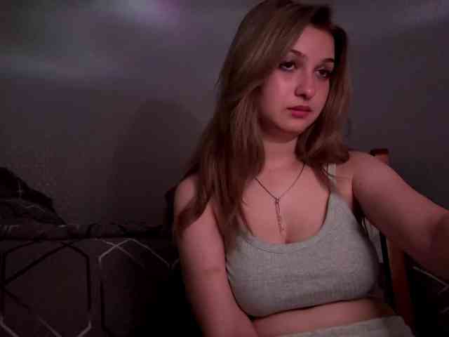 CloudyFoxy Live Webcam on BongaCams