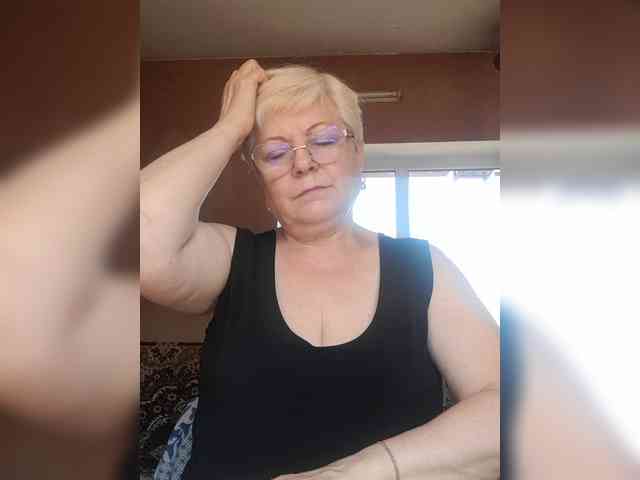 Monikam888 live female cam on bongacams