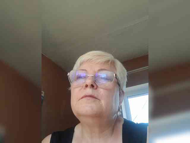 Monikam888 live female cam on bongacams