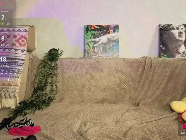 Spicy4u live webcam show