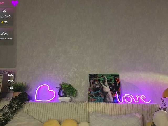 Spicy4u live cam on BongaCams