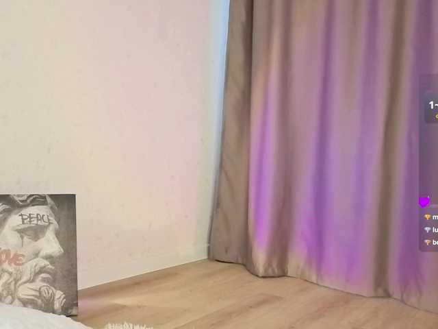 Spicy4u live cam on BongaCams