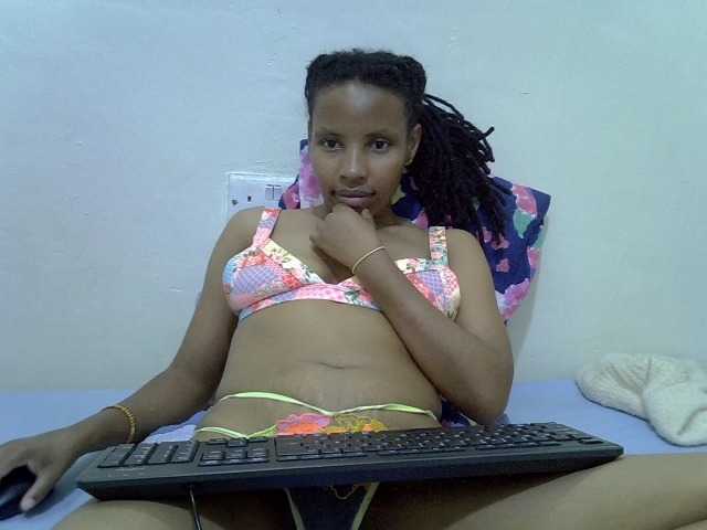 Beautyjaya3 live cam on BongaCams
