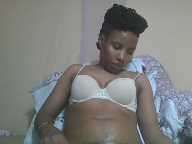Beautyjaya3 live cam on BongaCams