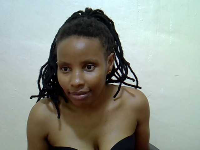 Beautyjaya3 live cam on BongaCams