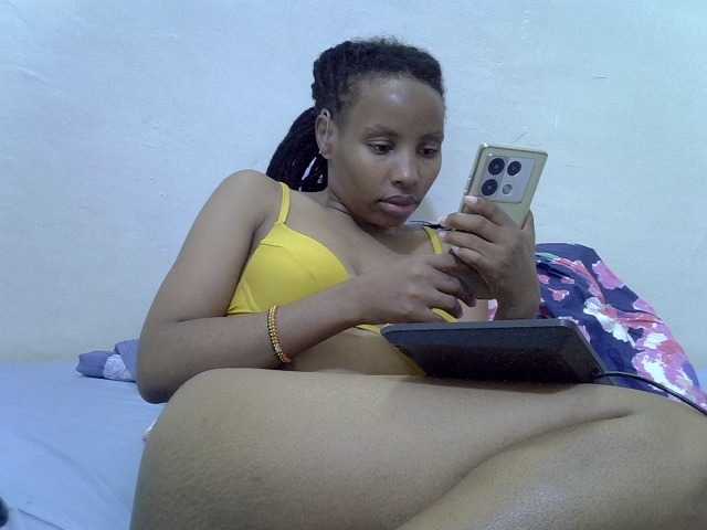 Beautyjaya3 live cam on BongaCams