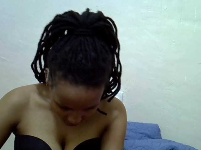 Beautyjaya3 live cam on BongaCams