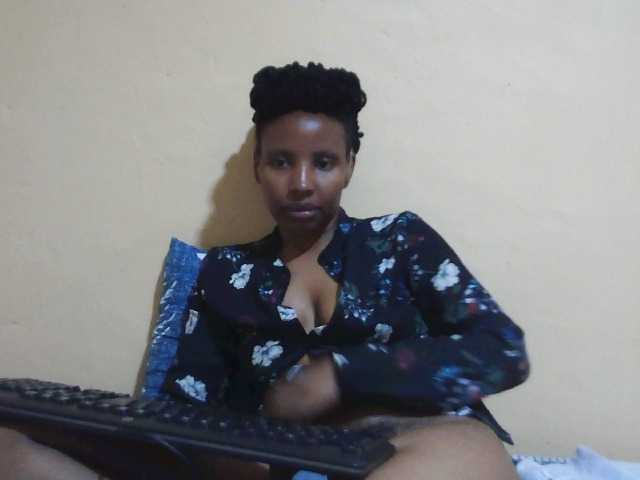 Beautyjaya3 live cam on BongaCams