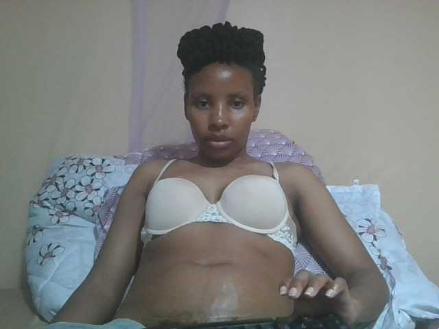 Beautyjaya3 live cam on BongaCams