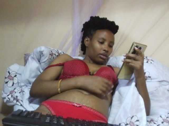Beautyjaya3 live cam on BongaCams
