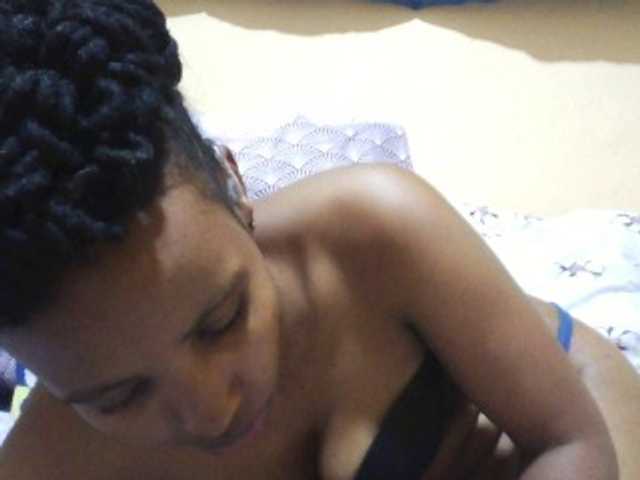 Beautyjaya3 live cam on BongaCams