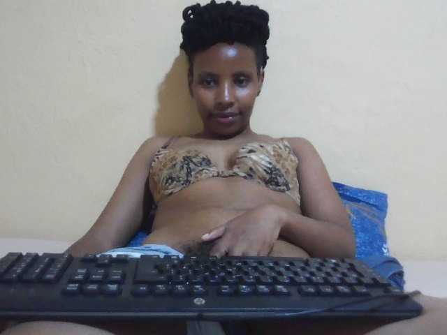 Beautyjaya3 live cam on BongaCams