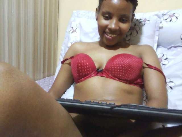 Beautyjaya3 live cam on BongaCams