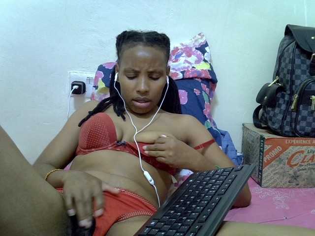 Beautyjaya3 live cam on BongaCams