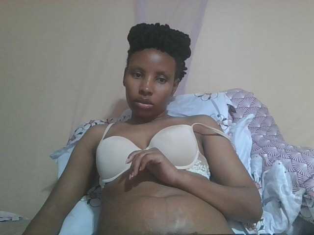 Beautyjaya3 live cam on BongaCams