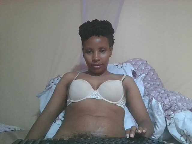Beautyjaya3 live cam on BongaCams