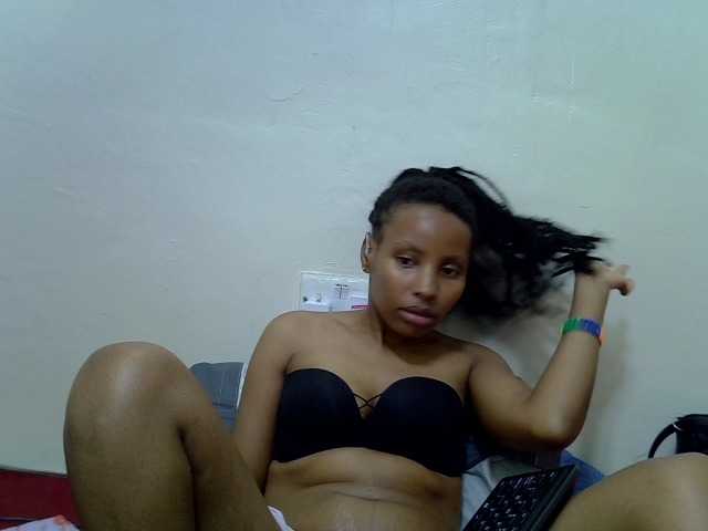Beautyjaya3 live cam on BongaCams
