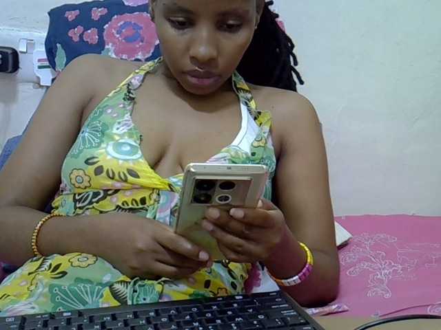 Beautyjaya3 live cam on BongaCams