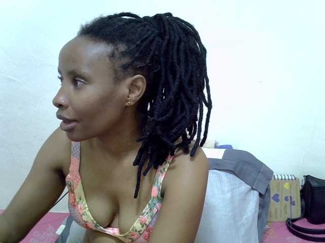 Beautyjaya3 live cam on BongaCams