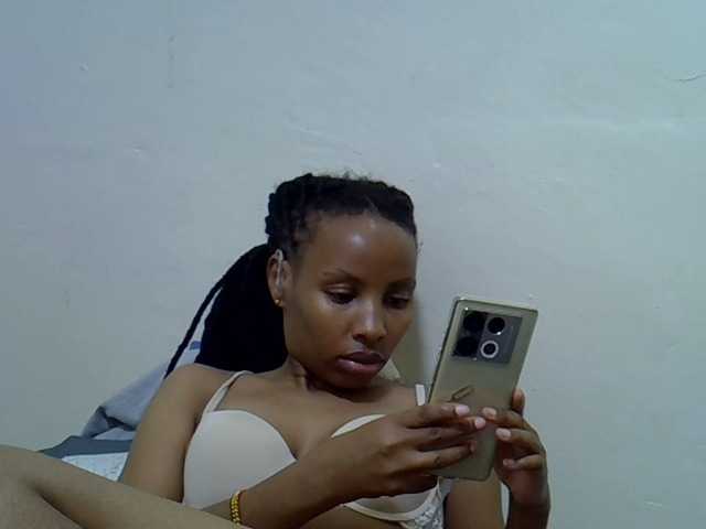 Beautyjaya3 live cam on BongaCams