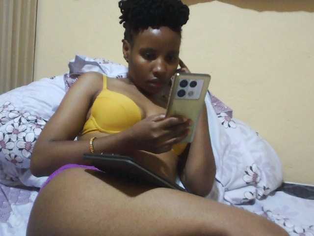 Beautyjaya3 live cam on BongaCams