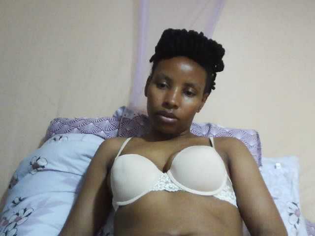 Beautyjaya3 live cam on BongaCams