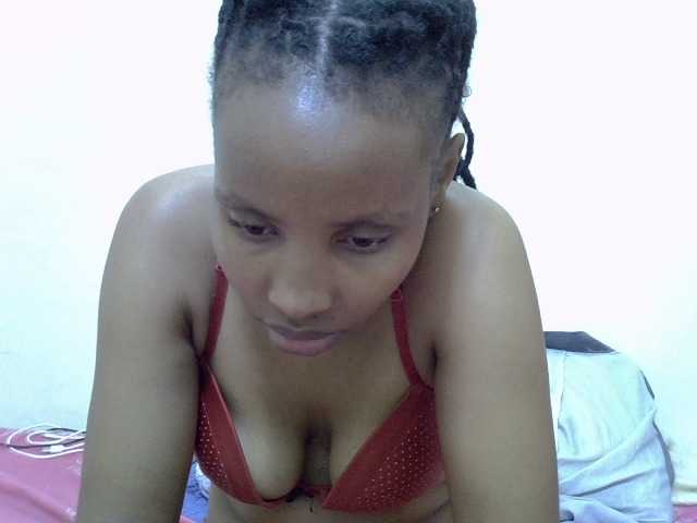 le modèle Beautyjaya3 est en webcam porno dans un show sur le site bongacams, il possède les tags suivants: Ebony,Brunette,Hairy