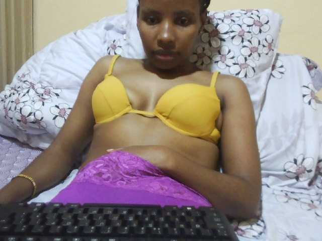 Beautyjaya3 live cam on BongaCams