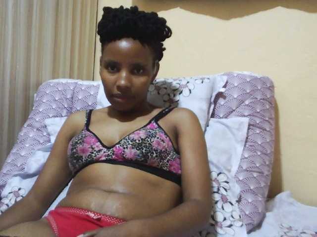 Beautyjaya3 live cam on BongaCams