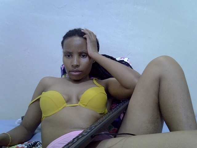 Beautyjaya3 live cam on BongaCams