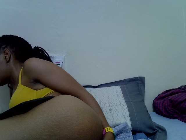 Beautyjaya3 live cam on BongaCams