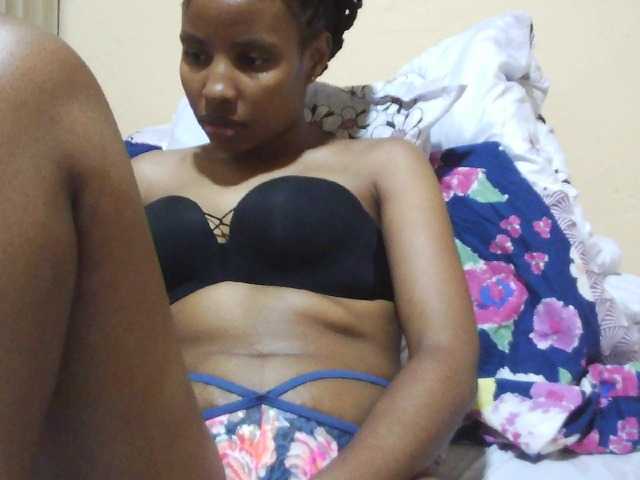 Beautyjaya3 live cam on BongaCams