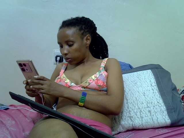 Beautyjaya3 live cam on BongaCams