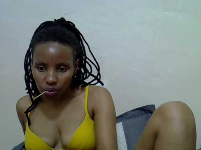 Beautyjaya3 live cam on BongaCams