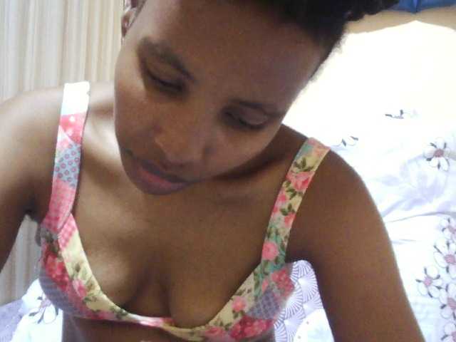 Beautyjaya3 live cam on BongaCams