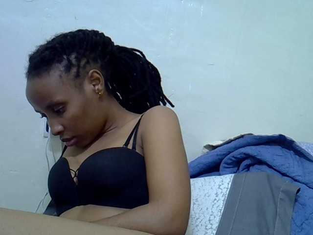 Beautyjaya3 live cam on BongaCams