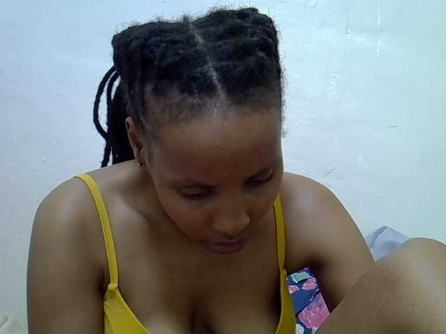 Beautyjaya3 live cam on BongaCams