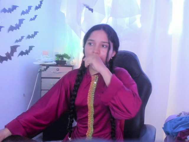 Milly-Way live cam on BongaCams
