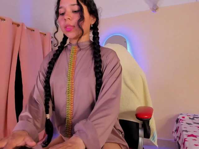 Milly-Way live cam on BongaCams