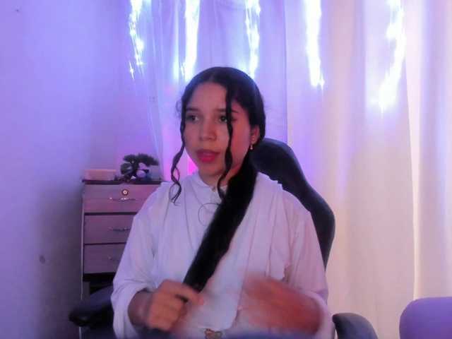 Milly-Way live cam on BongaCams