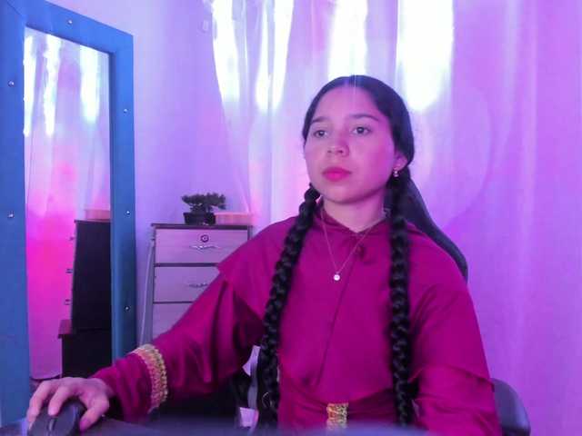 Milly-Way live cam on BongaCams