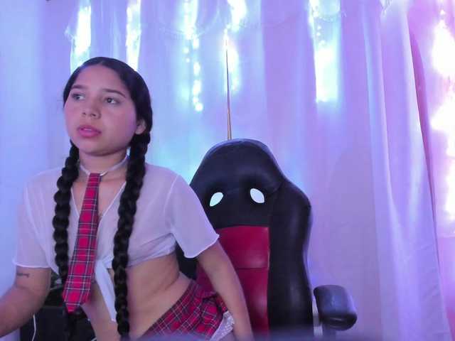Milly-Way live webcam show