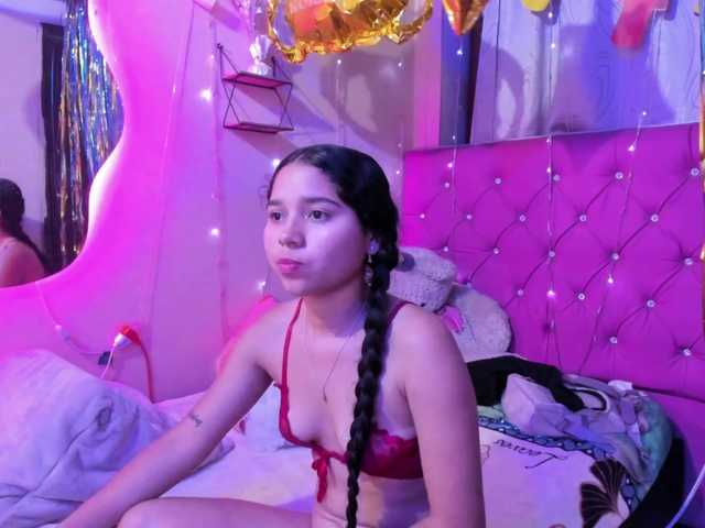 milly-way live sex show