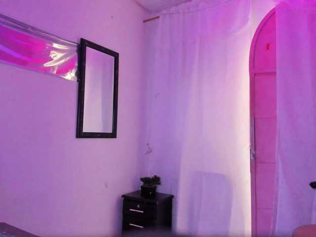 Milly-Way live cam on BongaCams