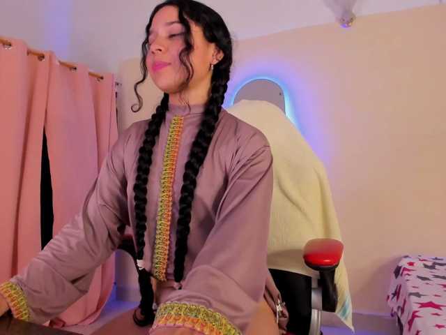 Milly-Way live cam on BongaCams