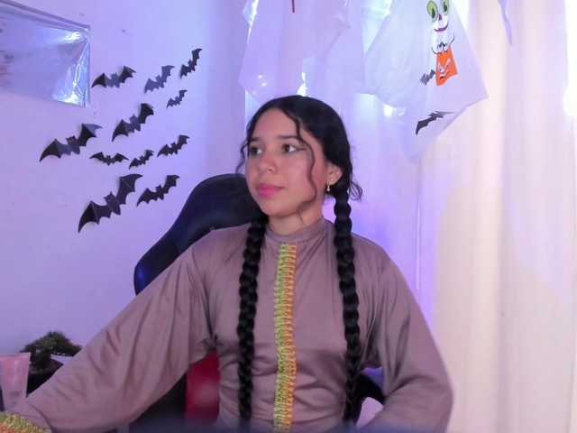 Milly-Way live cam on BongaCams