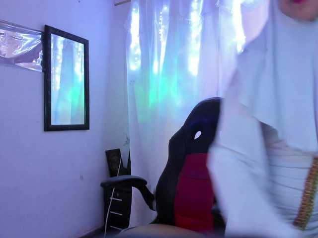 Milly-Way live cam on BongaCams