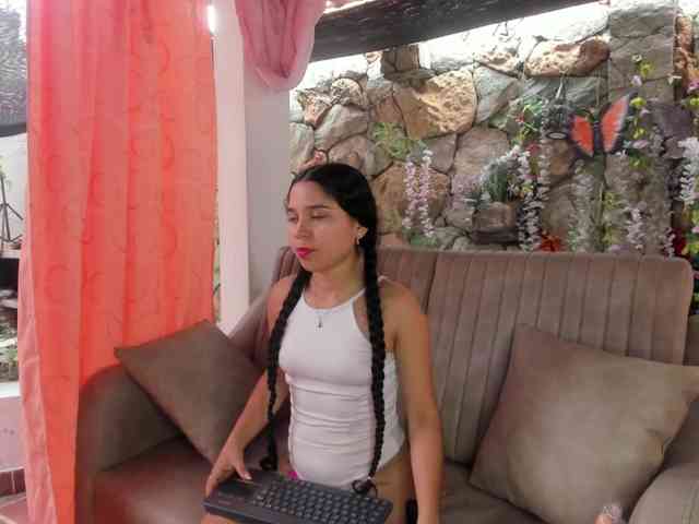 Milly-Way Live Webcam on BongaCams