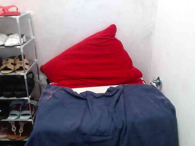 katiesquirt webcam
