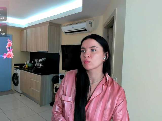 evelyne-xx live webcam show